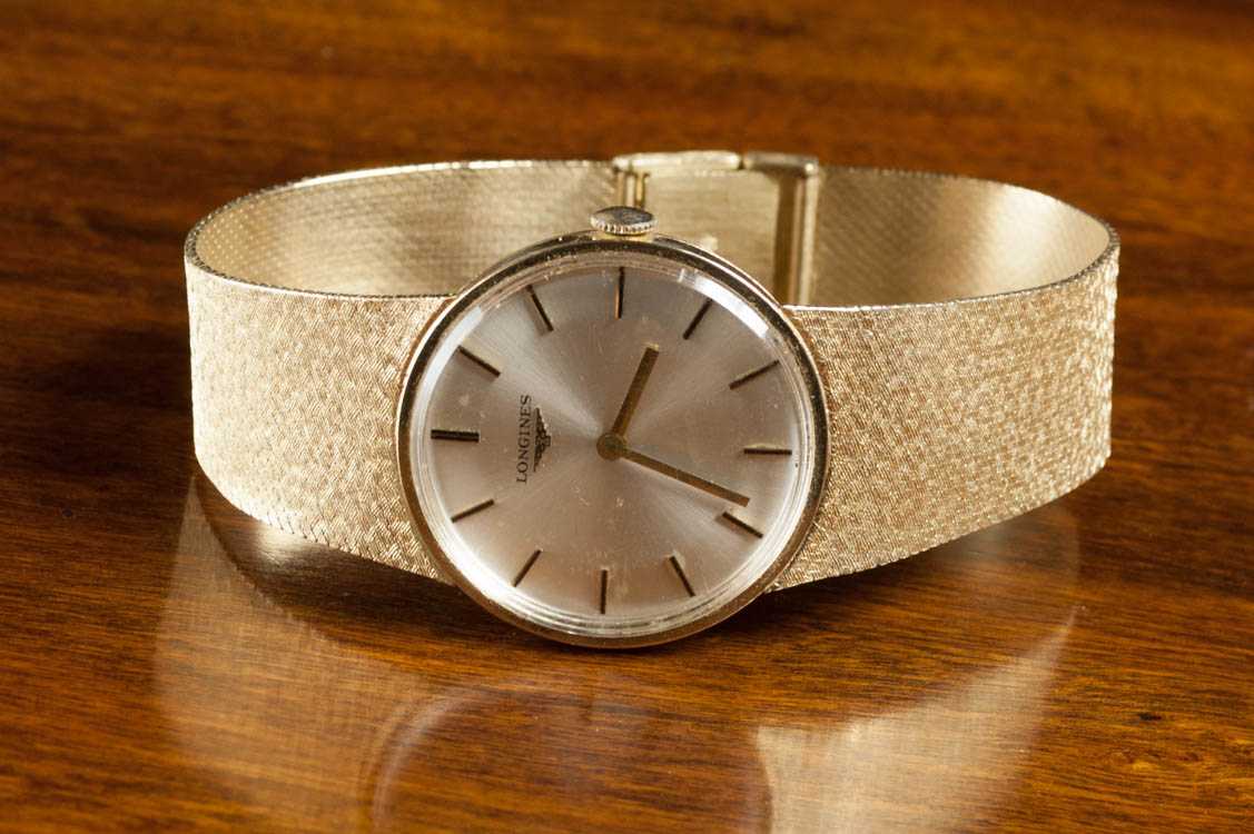 Appraisal: MAN'S GOLD LONGINES WRIST WATCH K yellow gold case and