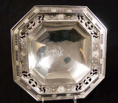 Appraisal: ESTATE COMMEMORATIVE STERLING TROPHY Mt Vernon sterling tazza in the