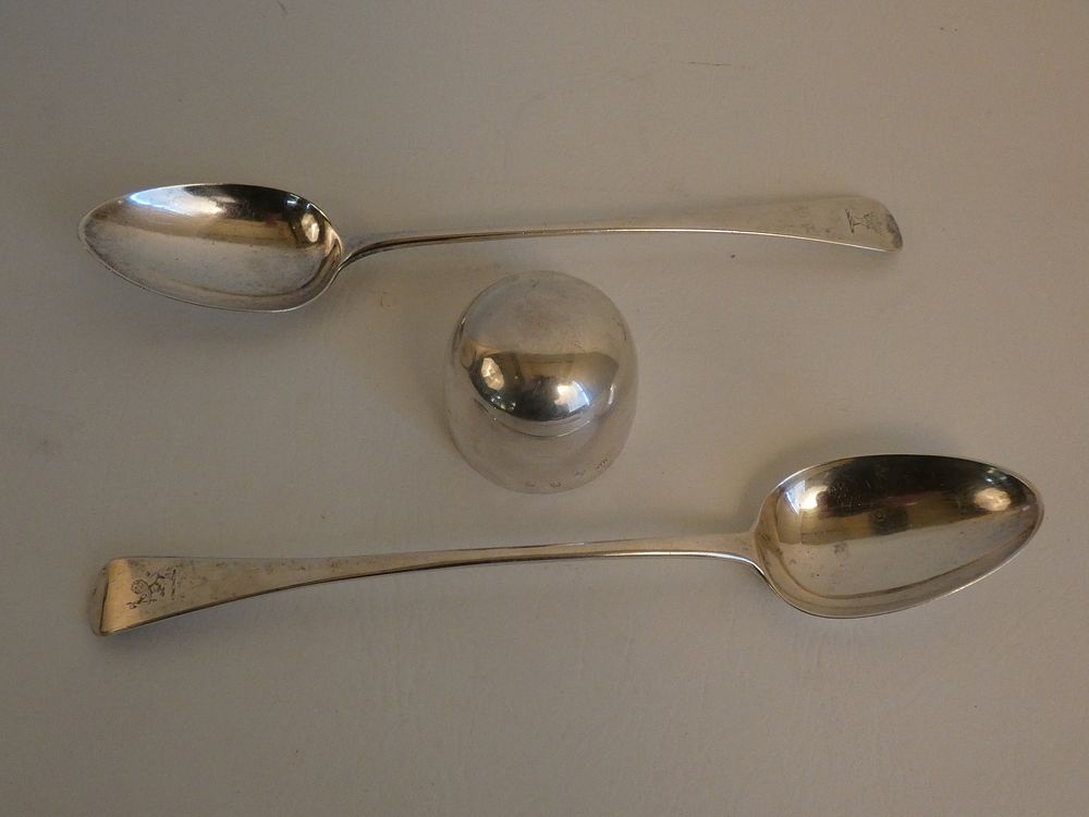 Appraisal: ANTIQUE BRITISH STERLING SILVER TABLEWARE pieces of British sterling silver