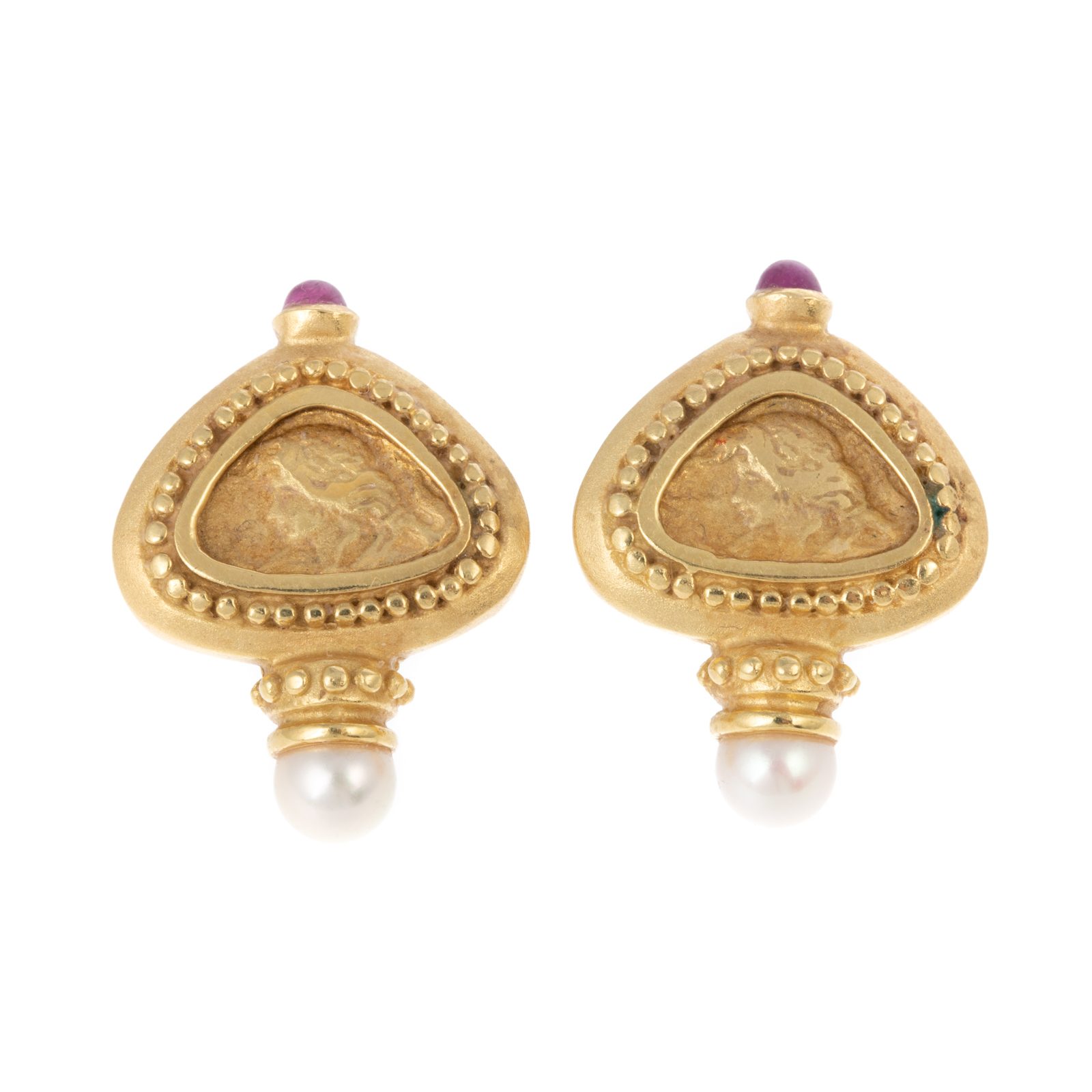 Appraisal: A PAIR OF K YELLOW GOLD INTAGLIO EARRINGS K yellow