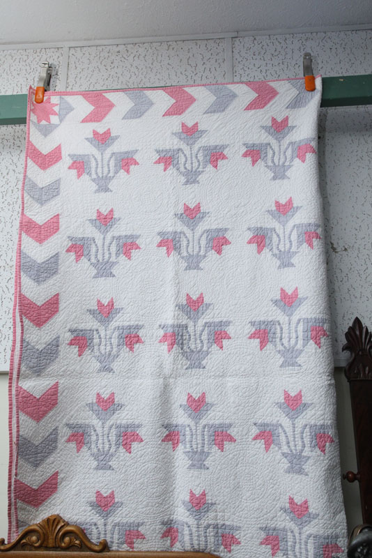 Appraisal: PIECED QUILT Lily pattern variant in shades of grey and