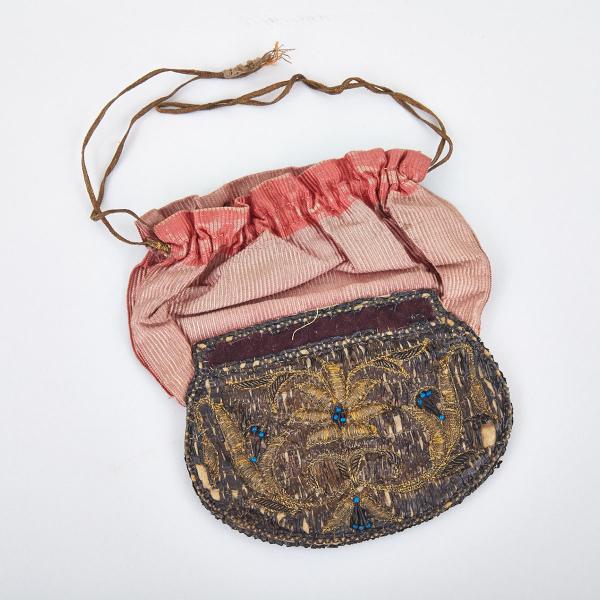 Appraisal: Small Stumpwork Coin Purse th th century worked in silver