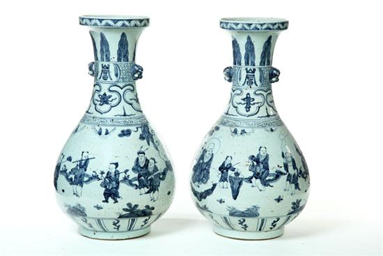 Appraisal: PAIR OF VASES China th century pottery Large bulbous Ming-style