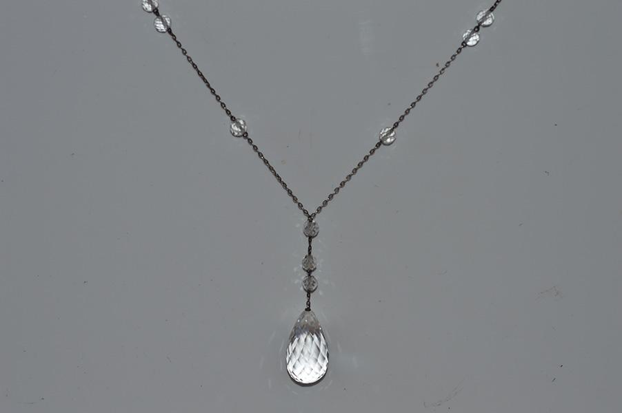 Appraisal: A VINTAGE CRYSTAL PENDANT NECKLACE ON SILVER BEAD SET CHAIN