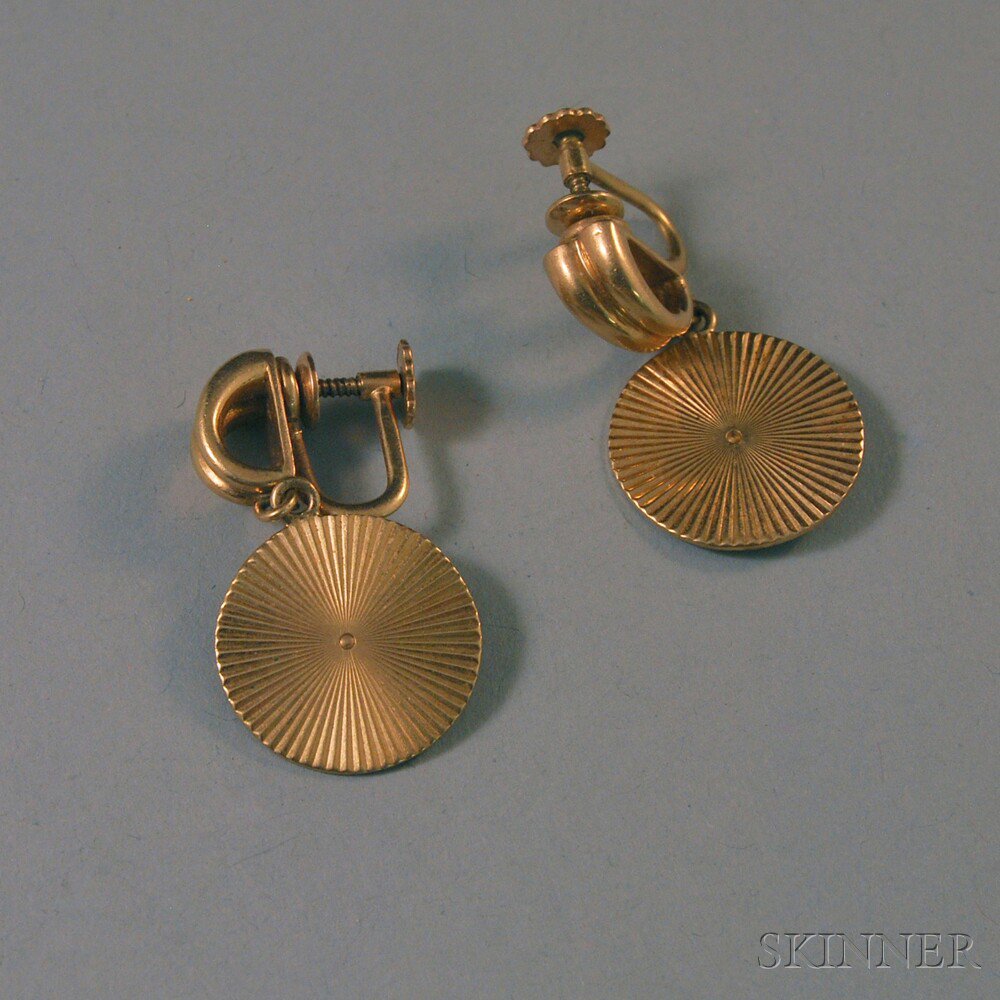 Appraisal: Pair of kt Gold Earrings the screw-back earrings composed of