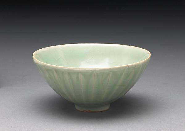 Appraisal: A Longquan celadon glazed bowl Song Dynasty Of lotus bud