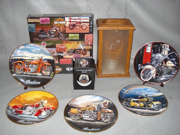 Appraisal: A lot of Harley-Davidson collectables a ' year' Christmas decoration