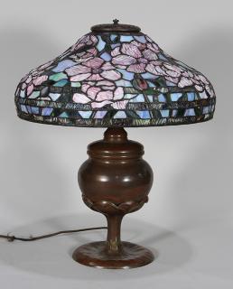 Appraisal: American Arts and Crafts leaded glass table lamp American Arts