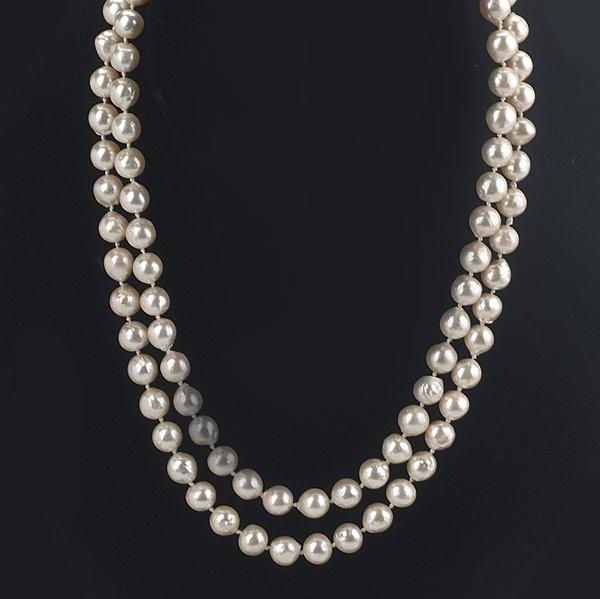 Appraisal: SEMI-BAROQUE PEARL NECKLACE Pearls mm- mm Pearl rope