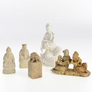 Appraisal: pcs Chinese porcelain and hardstone articles pcs Chinese porcelain and