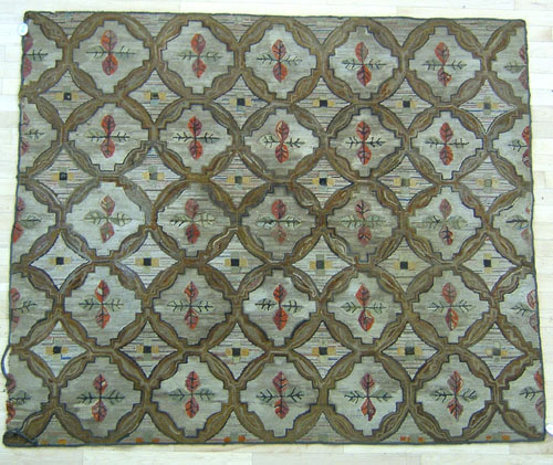 Appraisal: Hooked rug early th c with floral decoration