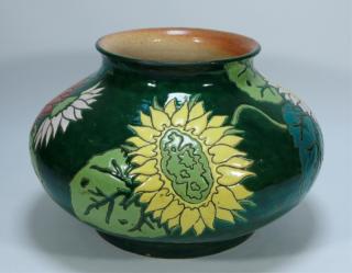 Appraisal: LG Japanese Pottery Floral Sunflower Squat Vase JAPAN EARLY TH