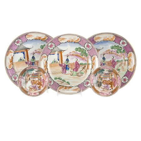 Appraisal: Set of Three Chinese Export Famille Rose Porcelain Plates Together