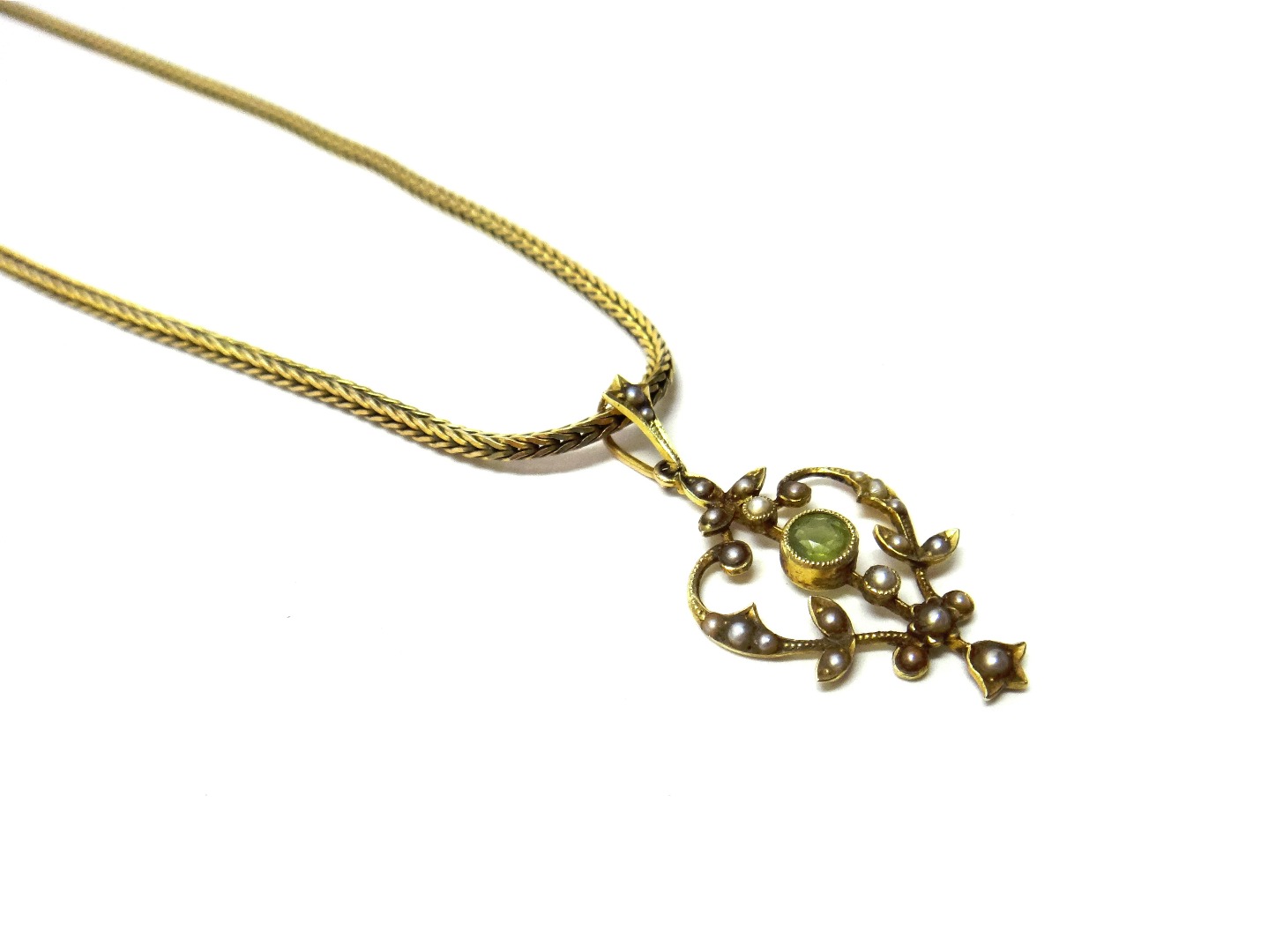 Appraisal: A ct gold foxtail link neckchain on a gilt metal