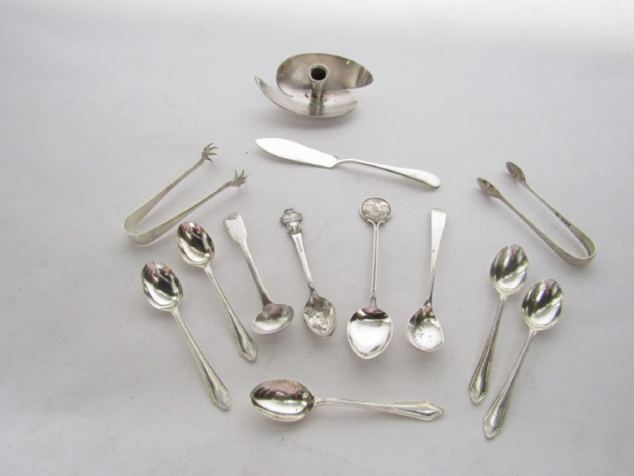 Appraisal: A George III silver Fiddle pattern condiment spoon William Eley