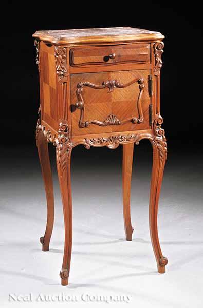 Appraisal: A Louis XV-Style Carved Mahogany Commode early th c serpentine