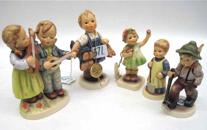 Appraisal: FIVE GERMAN HUMMEL PORCELAIN FIGURINES TM- ''Happy Days '' HUM