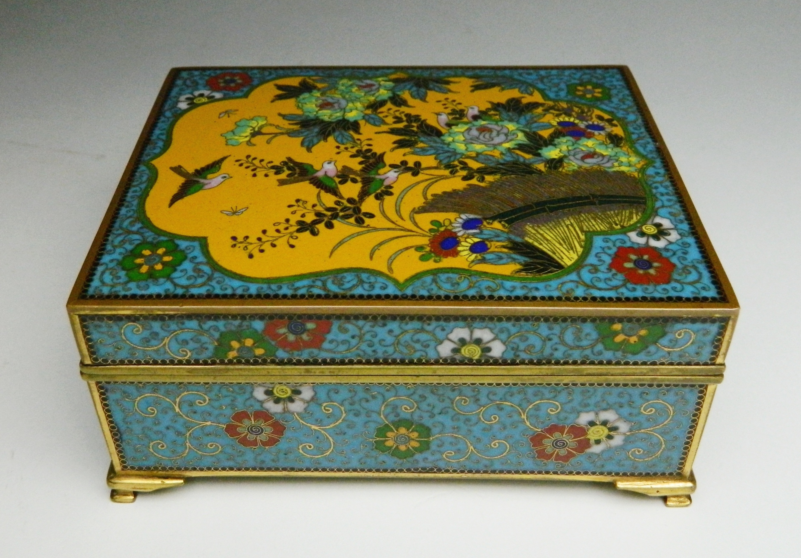 Appraisal: Inaba cloisonne box- bird and floral motif in yellow medallion