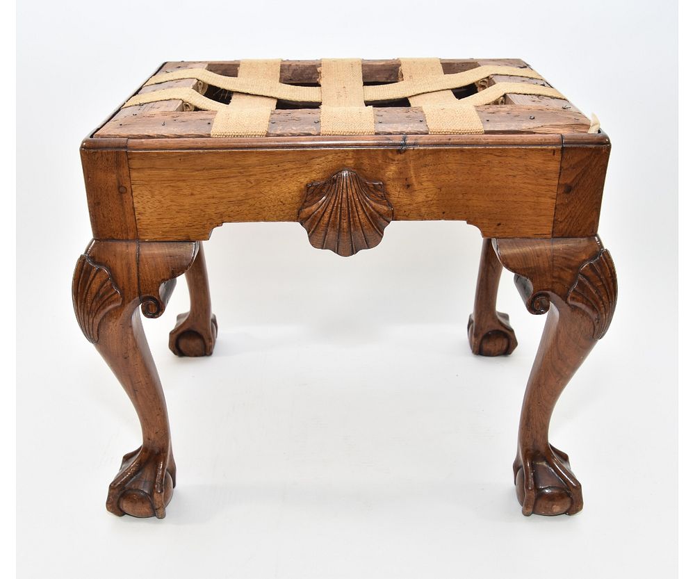 Appraisal: Philadelphia Chippendale Walnut Foot Stool Philadelphia Chippendale walnut foot stool