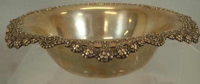 Appraisal: Tiffany Co Makers sterling silver round bowl with floral border