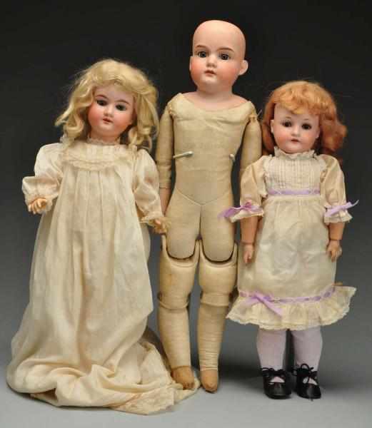 Appraisal: Lot of Bisque Child Dolls Description with German bisque socket