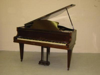 Appraisal: A BABY GRAND PIANO by Challen th century in mahogany