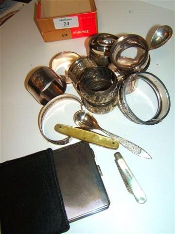 Appraisal: A small quantity of silver and silver plated napkin rings