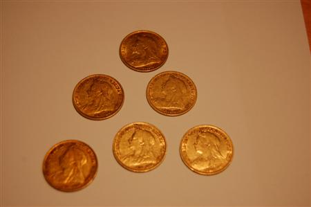 Appraisal: A group of old head Victorian half sovereigns comprising three