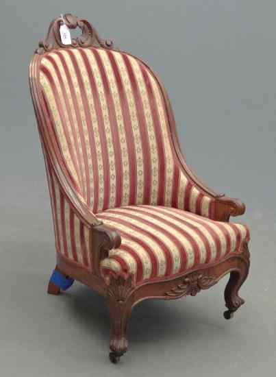 Appraisal: Victorian slipper chair Left rear leg needs castor repair