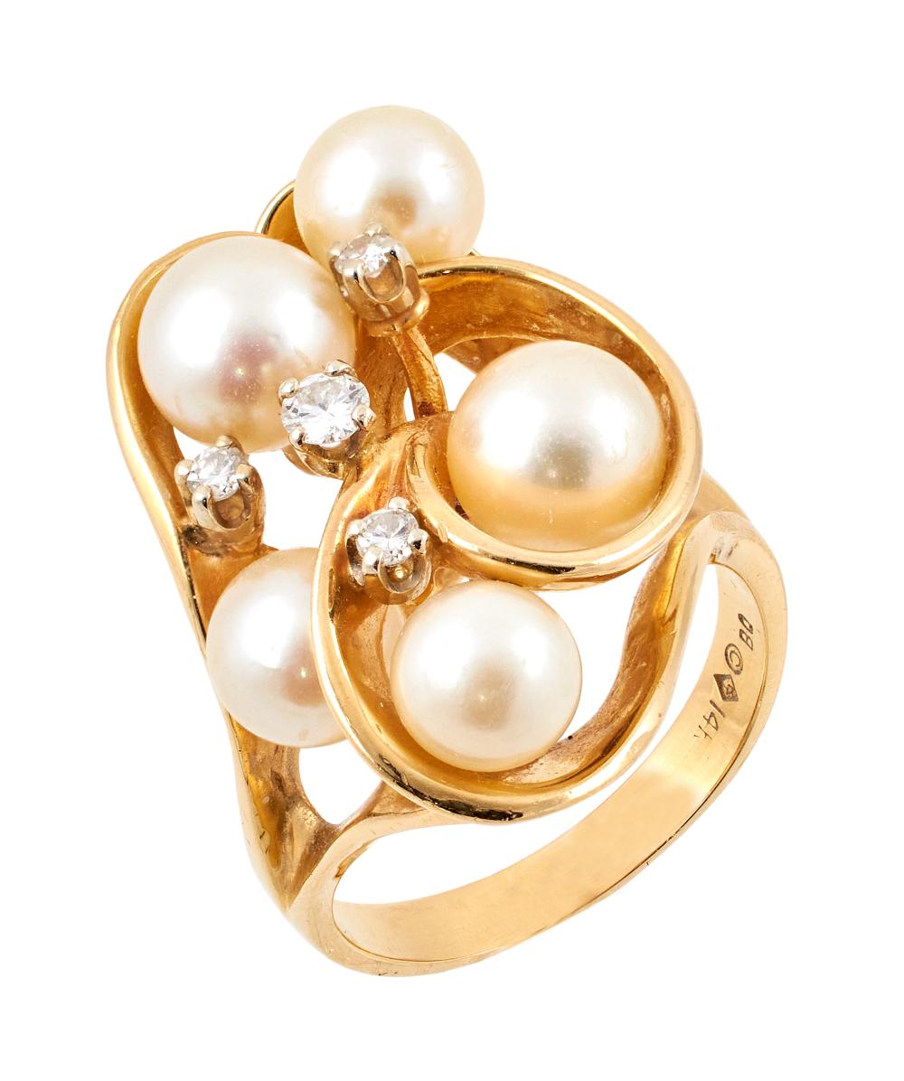 Appraisal: KT YELLOW GOLD DIAMOND AND PEARL DIAMOND RING APPROX TOTAL