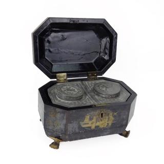 Appraisal: Antique Chinese Lacquered Wood Octagonal Form Tea Caddy Antique Chinese