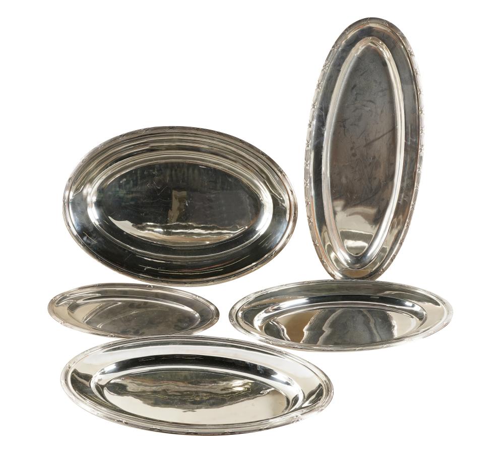 Appraisal: FIVE ASSOCIATED SILVERPLATE OVAL PLATTERSvarious makers comprising one marked Argentor