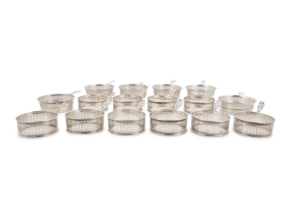 Appraisal: A Group of Sixteen American Silver Dessert Bowl Liners A