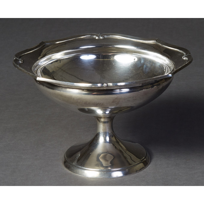 Appraisal: Sterling Silver Center Bowl th c by International T the