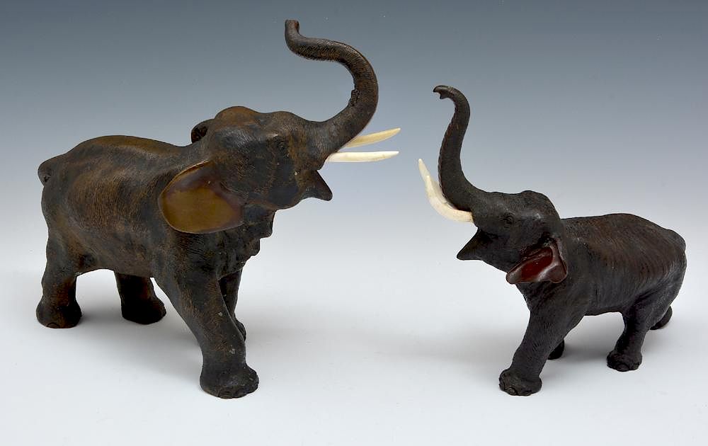 Appraisal: Grouping of two Japanese bronze elephants largest Grouping of two