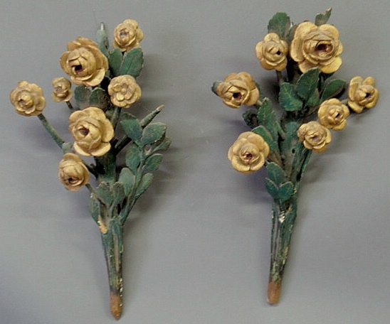 Appraisal: Pair of Continental carved wood rose bouquets with green and