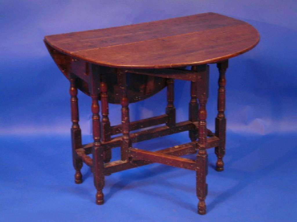 Appraisal: An thC oak drop-leaf gateleg side table cm extended