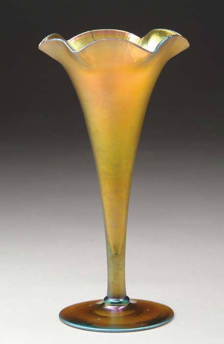 Appraisal: STEUBEN AURENE VASE Beautiful Steuben vase has graceful flaring and