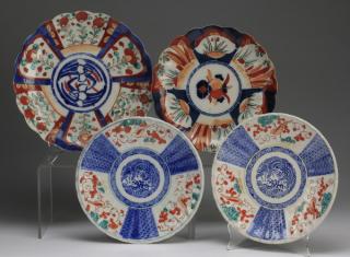 Appraisal: Japanese Imari style plates dia Japanese Imari style plates comprising