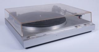 Appraisal: JVC L-A turntable with end of play auto-return and shutoff