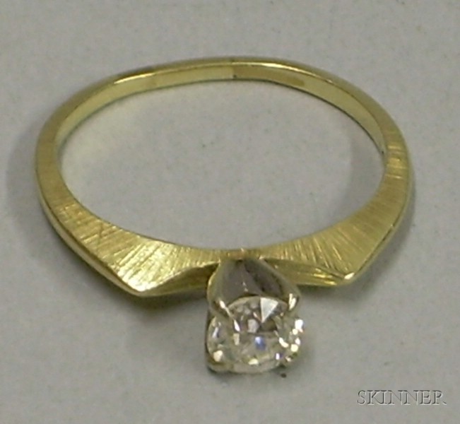 Appraisal: kt Gold and Diamond Solitaire approx cts size