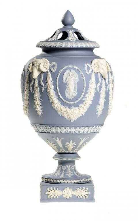 Appraisal: A WEDGWOOD SOLID LIGHT BLUE JASPER POT POURRI VASE COVER