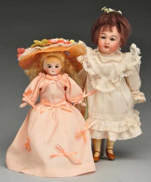 Appraisal: Lot of German Bisque Dolls Description Bisque socket head Simon