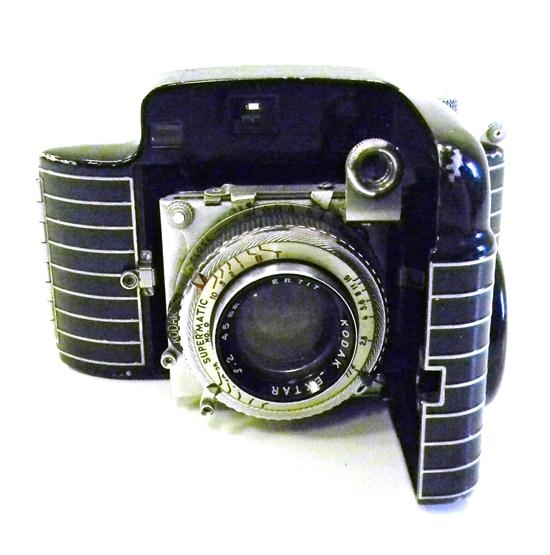 Appraisal: CAMERA Baby Bantam Special black with art deco styling -