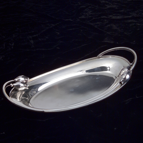 Appraisal: LaPaglia for Jensen USA sterling serving bowl with bud motif