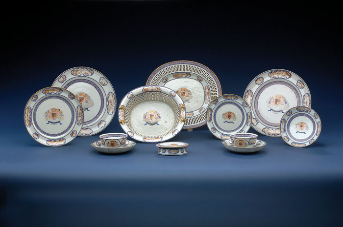 Appraisal: FOUR CHINESE EXPORT PORCELAIN ARMORIAL PLATES WITH COAT-OF-ARMS OF ARAUJO