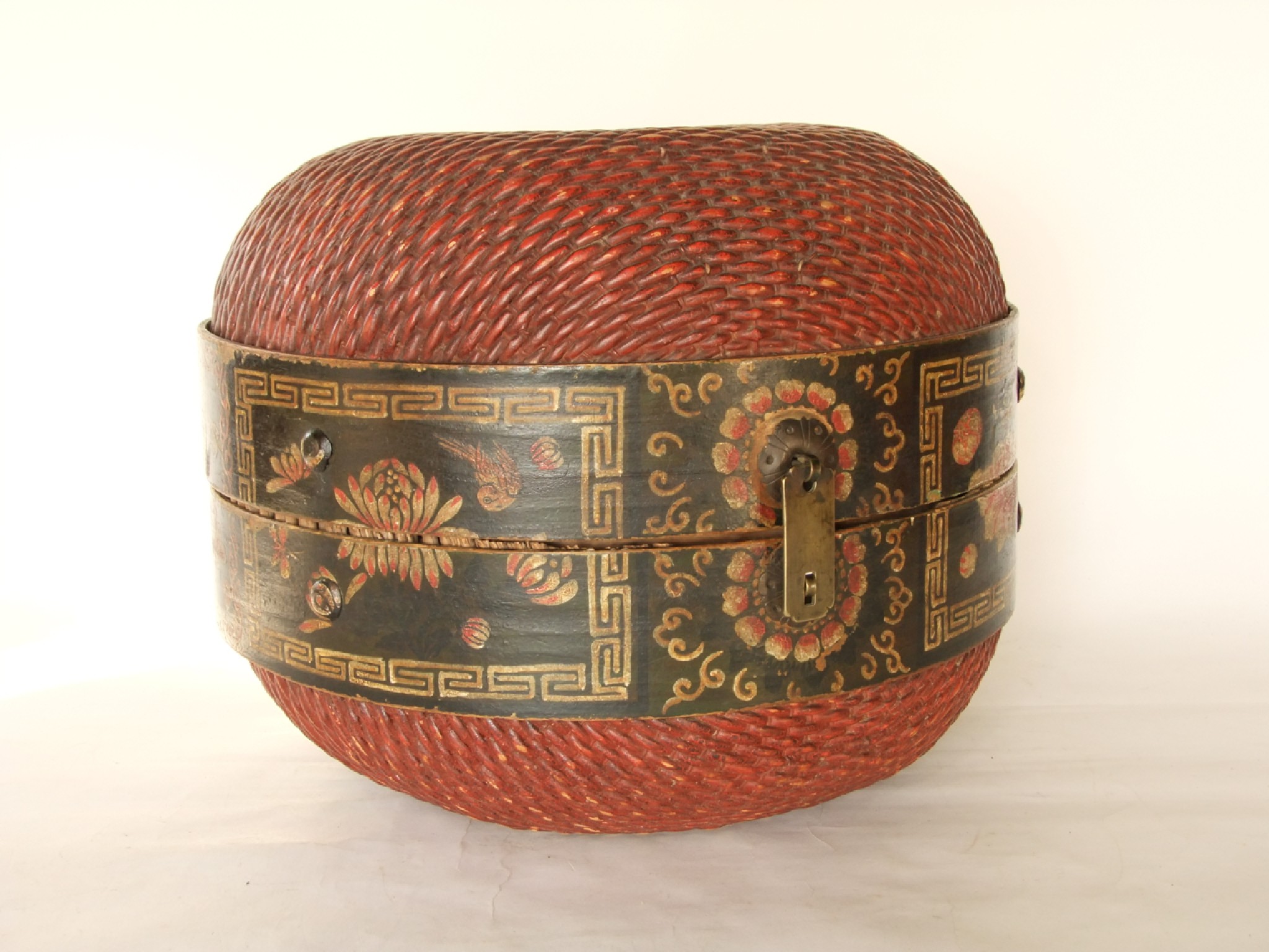 Appraisal: An eastern woven lidded vessel of rounded form with painted