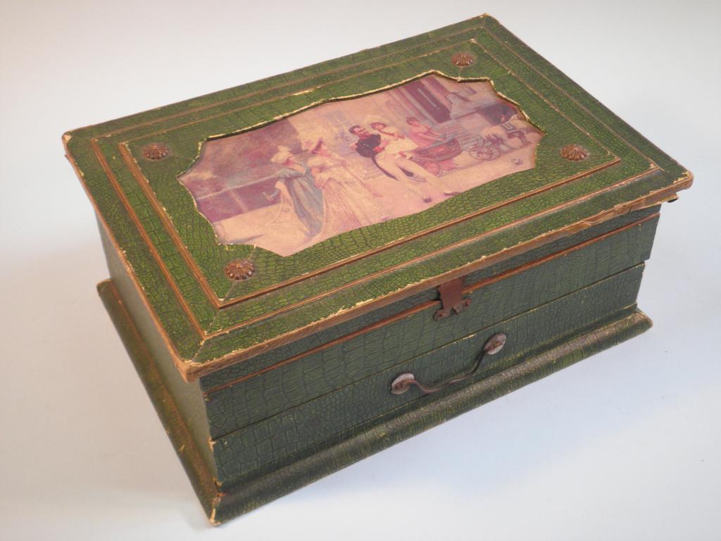 Appraisal: A early thC jewellery box with simulated crocodile type decoration