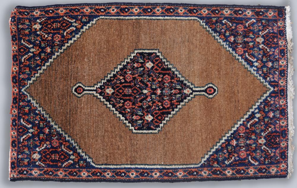 Appraisal: SMALL SEMI-ANTIQUE PERSIAN HAMADAN HAND KNOTTED WOOL RUG a predominantly