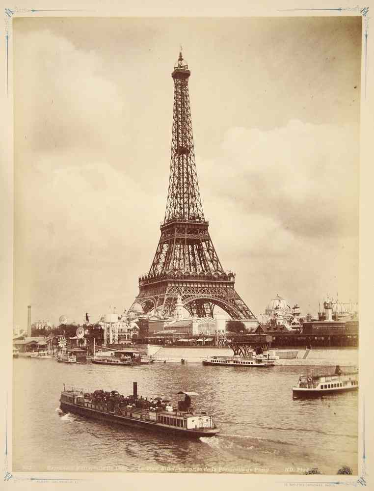 Appraisal: RARE FRENCH PHOTO ALBUM - 'Vues de Paris et de